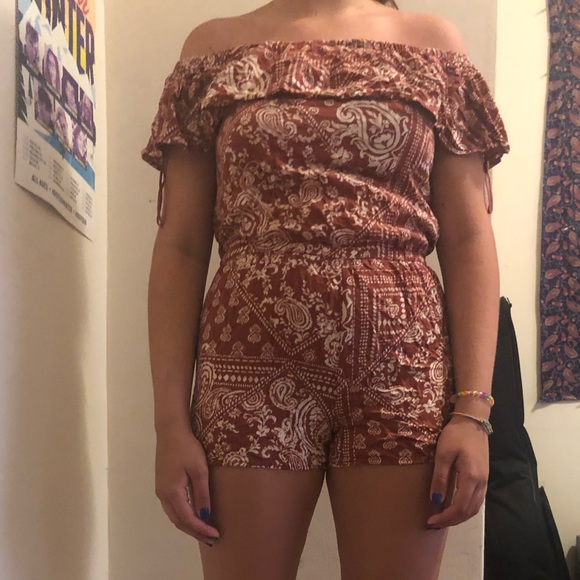 aeropostale red romper with designs - Picture 1 of 1